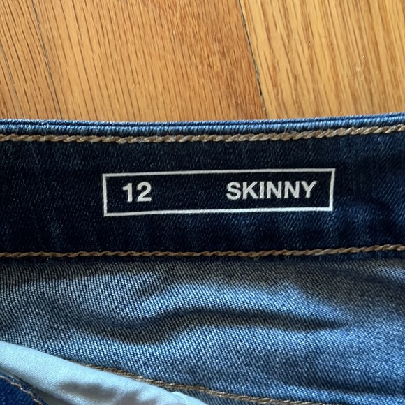 Sonoma size 12, skinny, button fly jeans. NWOT. - Picture 3 of 7
